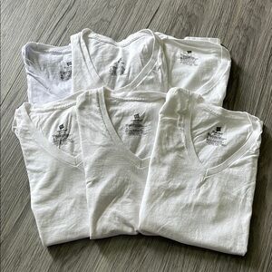 Set of 6 Hanes Comfort Soft White V-Neck T-Shirt size Small S/P/CH